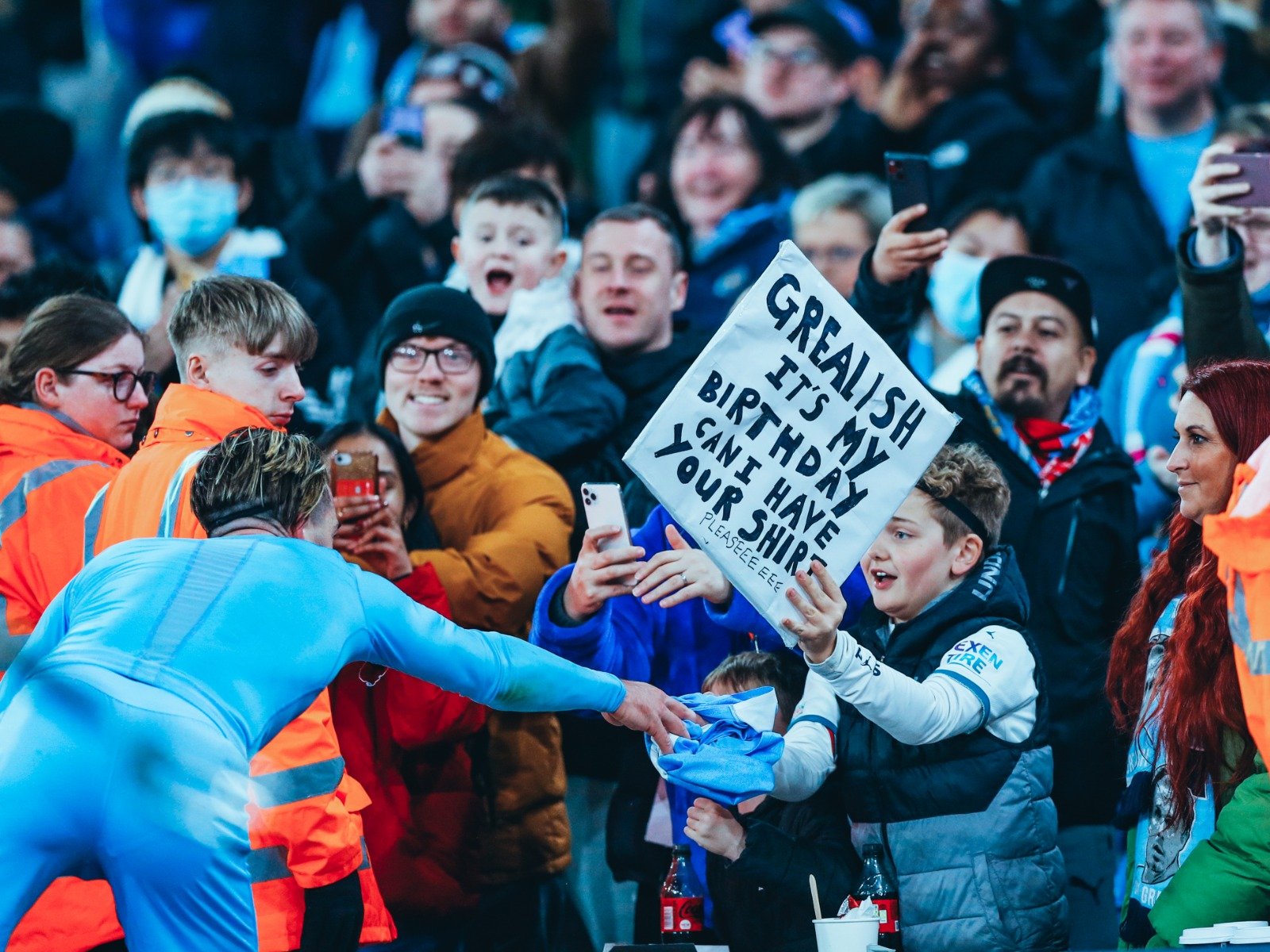 菲尼亚的表 菲尼亚的表